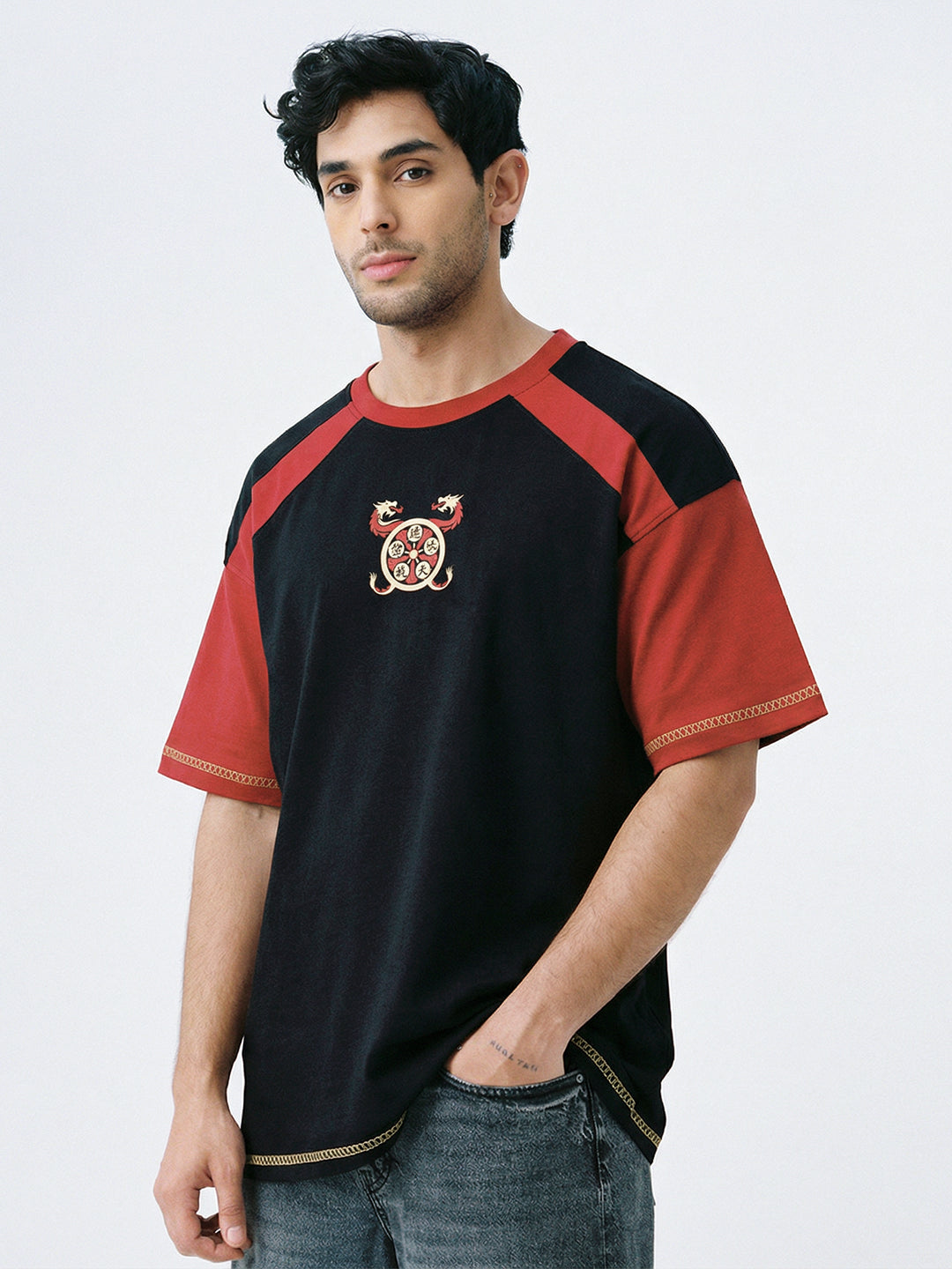 Conqueror's Will Oversized T-Shirt - Black & Red