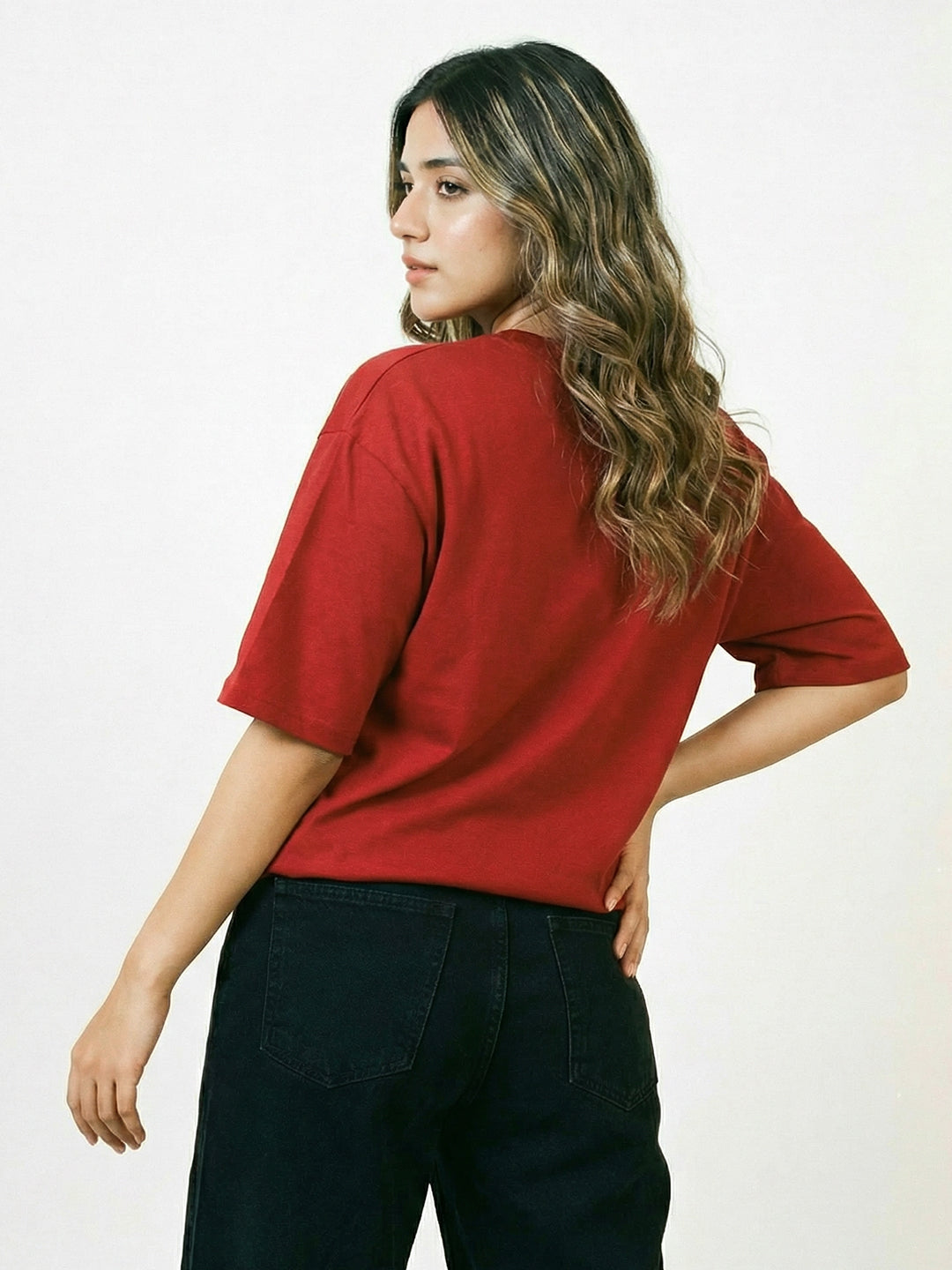 Serial Chiller Women Oversized T-Shirt - Red